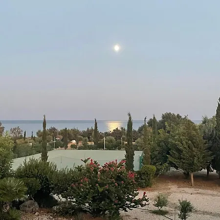 Xenia Terra בית נופש *